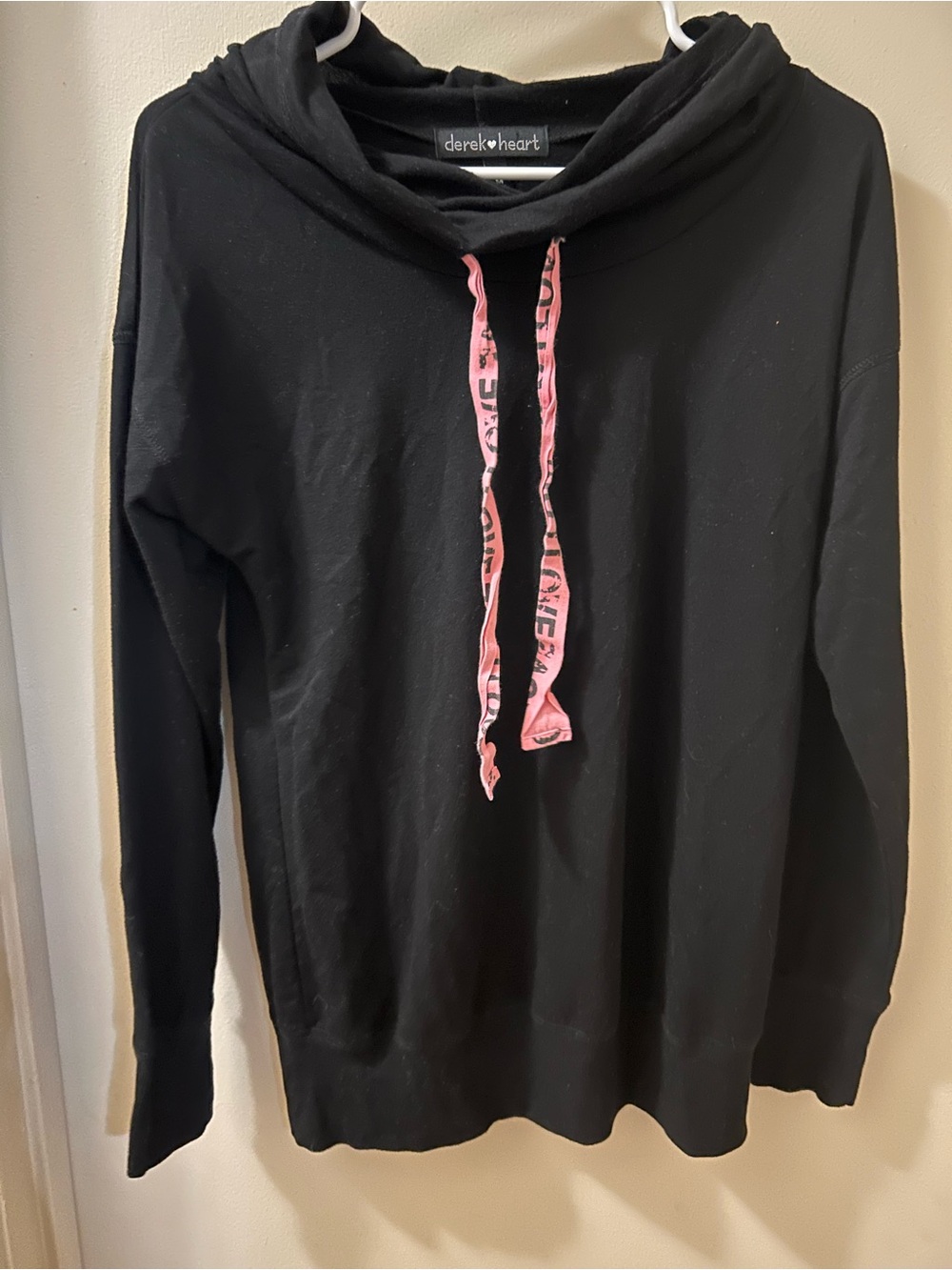 Black pullover